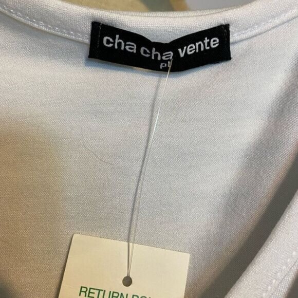 Cha Cha Vente Women's Petite Large Striped Sleeveless Top With Gathered Hem NWT - Picture 4 of 5